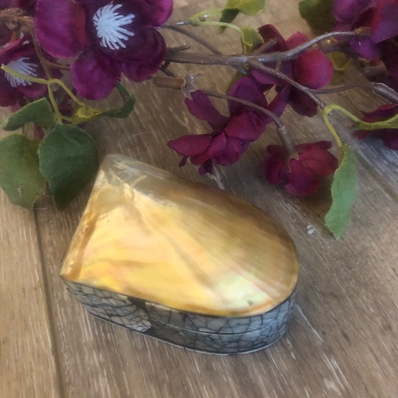 handmade Jewelry - Gorgeous mother of pearl jewelry box
